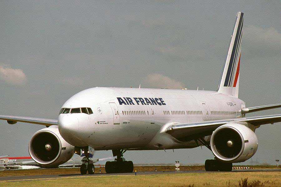 Boeing 777-200 - Air France